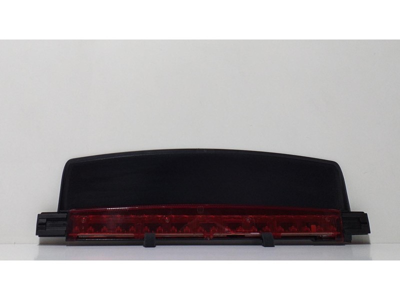 Recambio de luz central de freno para audi s6 berlina (4f2) 5.2 referencia OEM IAM 4F5945097 63016 