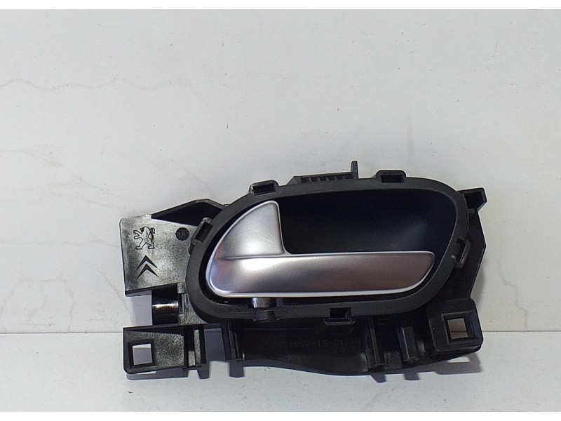 Recambio de maneta interior delantera izquierda para peugeot 208 access referencia OEM IAM 96555518VV 71636 R