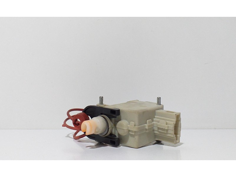 Recambio de tapa exterior combustible para audi s6 berlina (4f2) 5.2 referencia OEM IAM 4F0862153B 63020 