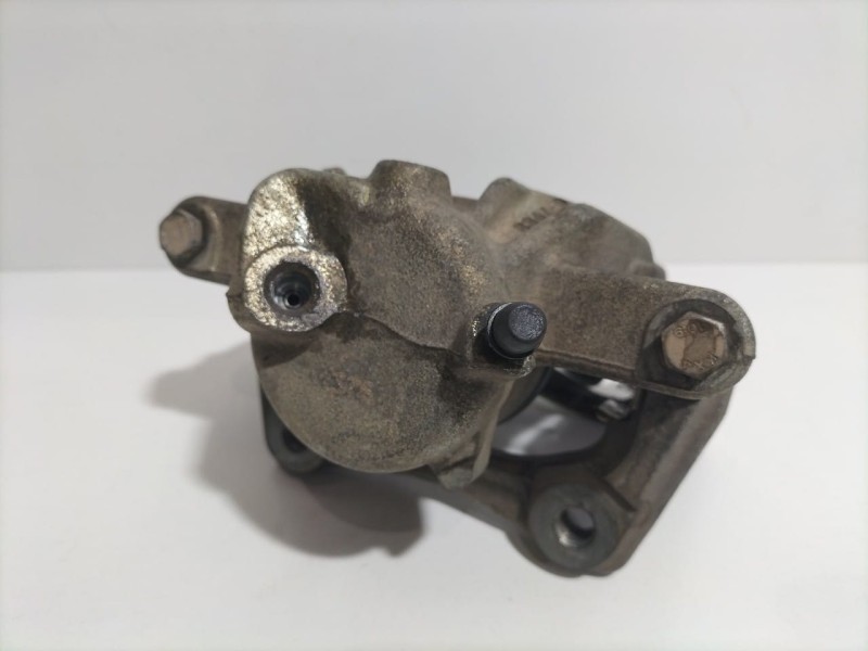 Recambio de pinza freno delantera derecha para dacia dokker stepway referencia OEM IAM 770120833 79562 