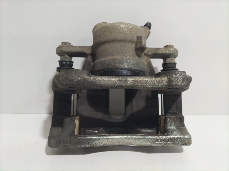 Recambio de pinza freno delantera derecha para dacia dokker stepway referencia OEM IAM 770120833 79562 