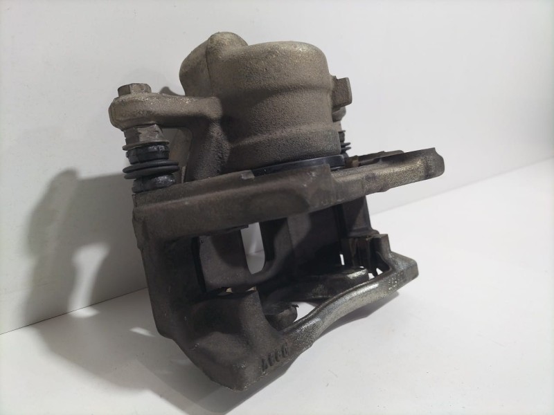 Recambio de pinza freno delantera derecha para dacia dokker stepway referencia OEM IAM 770120833 79562 