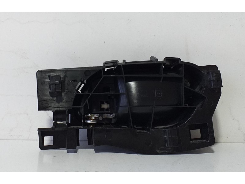 Recambio de maneta interior trasera derecha para peugeot 208 access referencia OEM IAM 96555516VV 71639 R