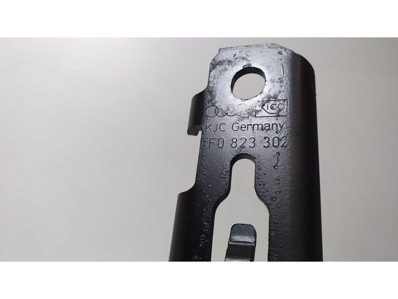 Recambio de capot para audi s6 berlina (4f2) 5.2 referencia OEM IAM 4F0823302 63029 