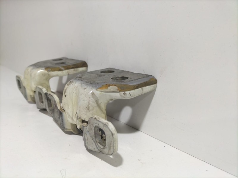 Recambio de bisagra puerta delantera derecha para dacia dokker stepway referencia OEM IAM K9KE6 79563 