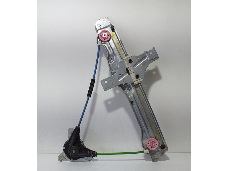 Recambio de elevalunas trasero izquierdo para peugeot 208 access referencia OEM IAM 9673153980 71644 R