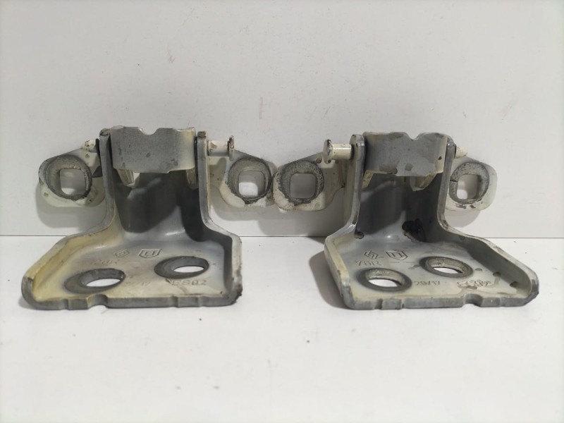 Recambio de bisagra puerta delantera derecha para dacia dokker stepway referencia OEM IAM K9KE6 79563 