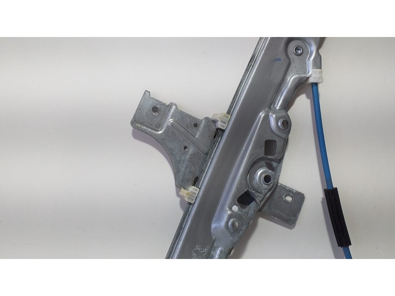 Recambio de elevalunas trasero izquierdo para peugeot 208 access referencia OEM IAM 9673153980 71644 R