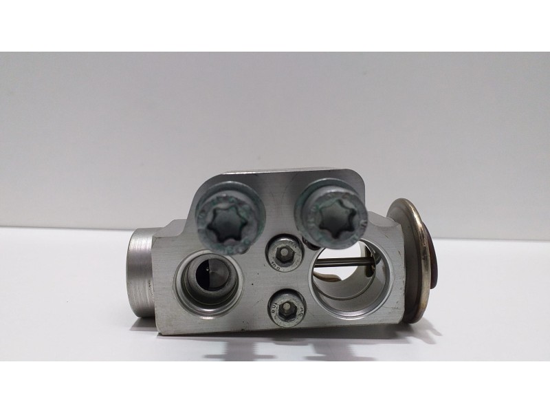 Recambio de valvula expansion para porsche cayenne (typ 9pa) 4.5 v8 cat referencia OEM IAM 7L0820679A 51231 