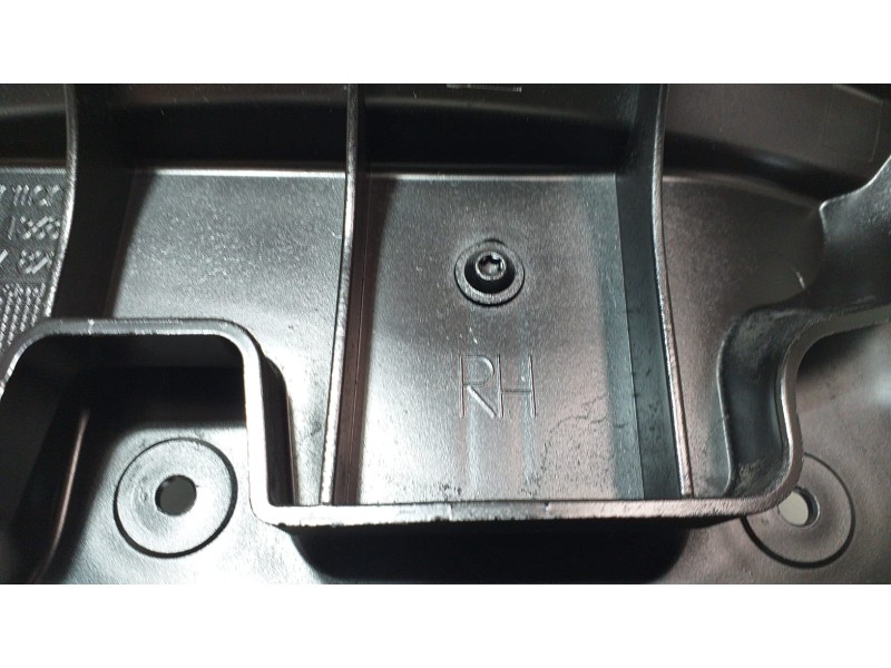 Recambio de molduras traseras para audi s6 berlina (4f2) 5.2 referencia OEM IAM 4F5807898 63042 