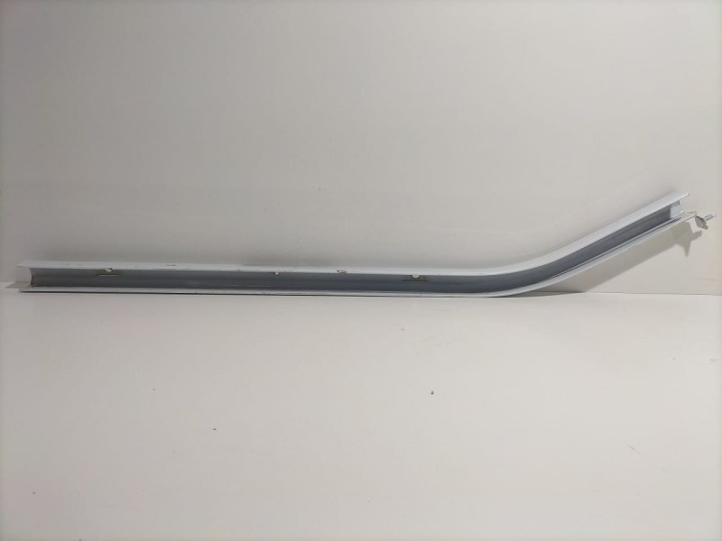 Recambio de soporte / guia puerta corredera para dacia dokker stepway referencia OEM IAM K9KE6 79578 