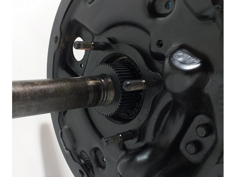 Recambio de mangueta trasera derecha para nissan terrano/terrano.ii (r20) comfort referencia OEM IAM TD27TI 63044 