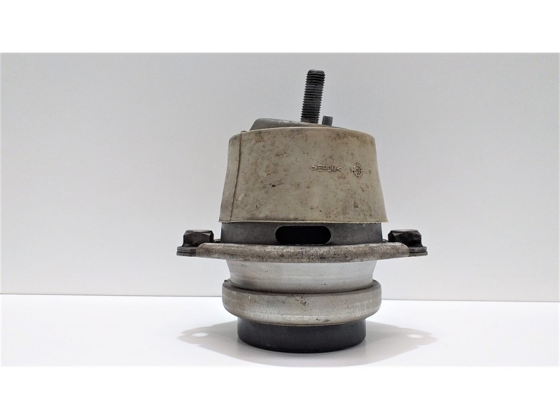 Recambio de soporte motor izquierdo para porsche cayenne (typ 9pa) 4.5 v8 cat referencia OEM IAM 94837504901 51247 