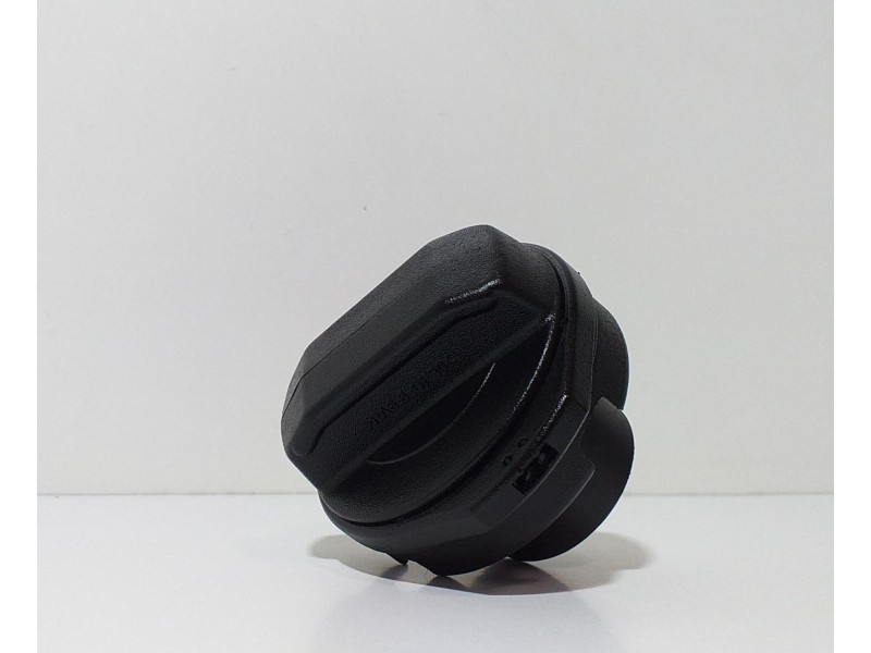 Recambio de tapon combustible para audi s6 berlina (4f2) 5.2 referencia OEM IAM 1J0201553T 63048 