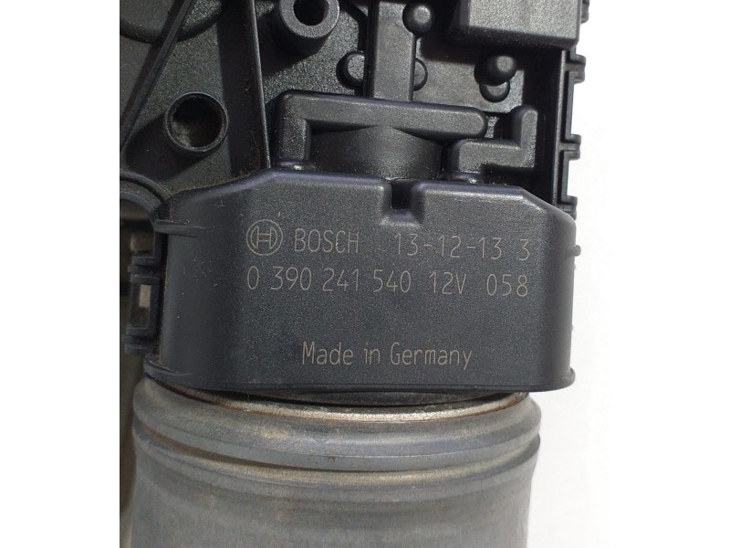 Recambio de motor limpia delantero para peugeot 208 access referencia OEM IAM 0390241540 71670 R