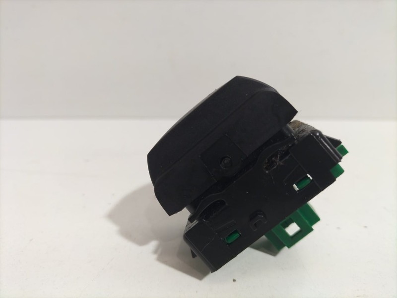 Recambio de interruptor para dacia dokker stepway referencia OEM IAM K9KE6 79612 