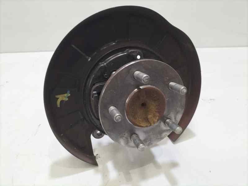 Recambio de mangueta trasera derecha para hyundai h1 travel referencia OEM IAM D4CB 84001 R