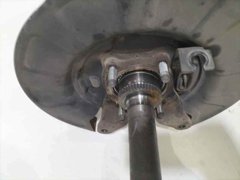 Recambio de mangueta trasera derecha para hyundai h1 travel referencia OEM IAM D4CB 84001 R