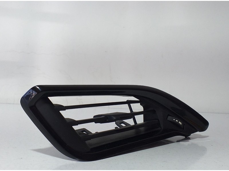 Recambio de rejilla aireadora para peugeot 208 access referencia OEM IAM 447181X 71677 R