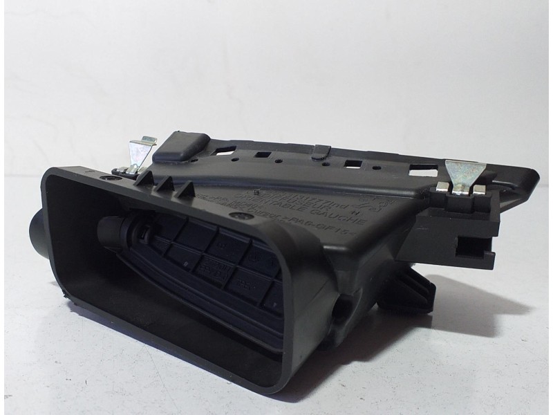 Recambio de rejilla aireadora para peugeot 208 access referencia OEM IAM 9633131777 71679 R