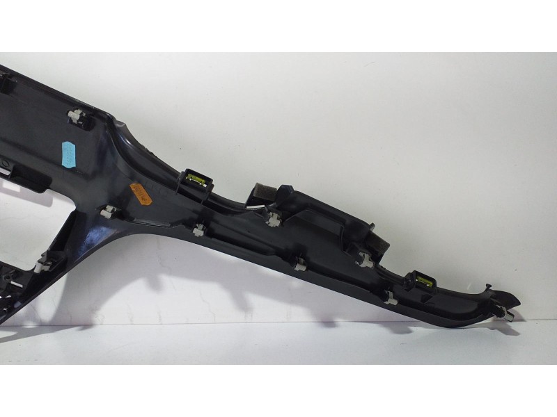 Recambio de molduras delanteras para peugeot 208 access referencia OEM IAM 9673830077 71680 R