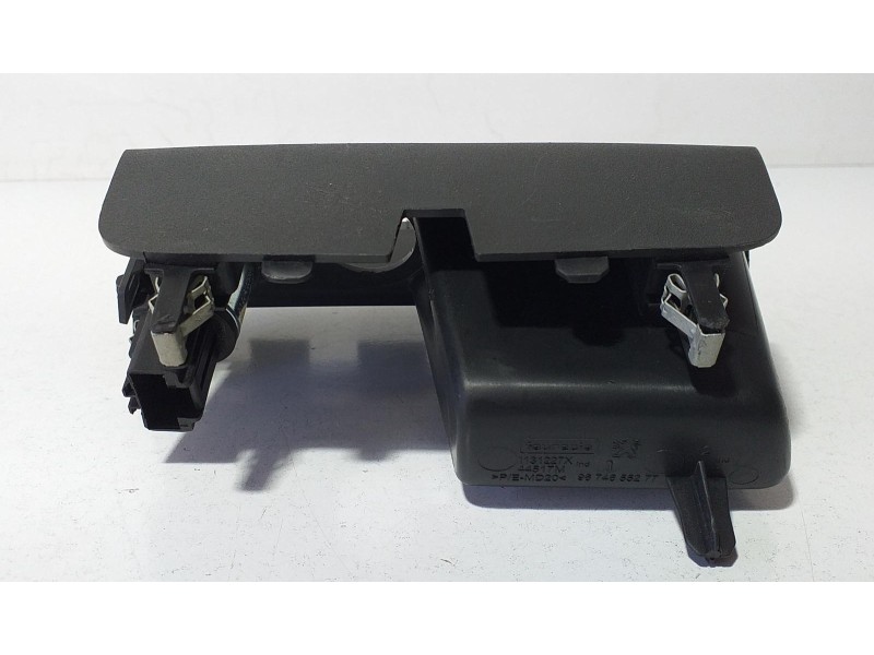 Recambio de guantera para peugeot 208 access referencia OEM IAM 9674655277 71681 R