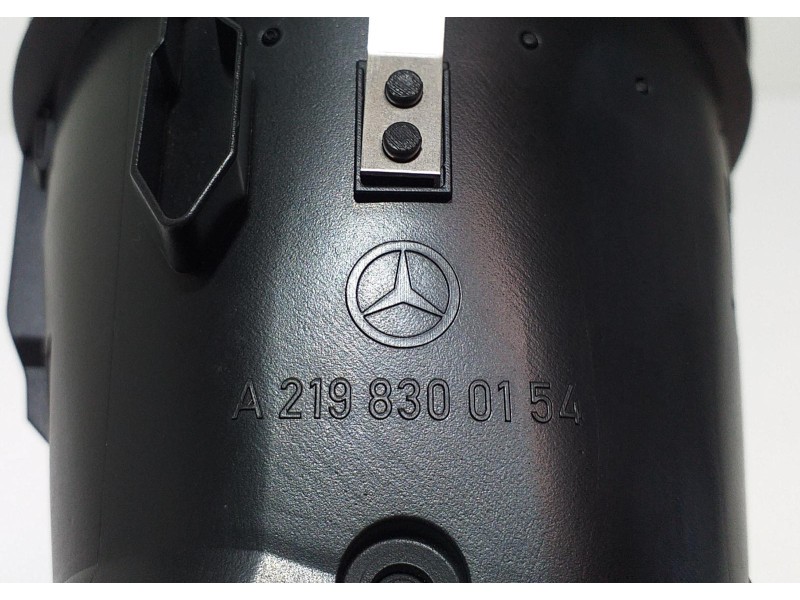 Recambio de rejilla aireadora para mercedes-benz clase cls (w219) 280 / 300 grand edition (219.354) referencia OEM IAM A21983001