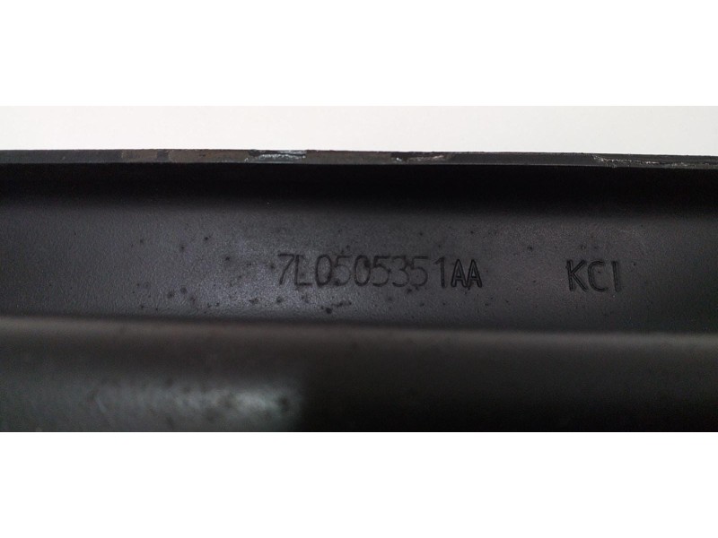 Recambio de brazo suspension inferior trasero izquierdo para porsche cayenne (typ 9pa) 4.5 v8 cat referencia OEM IAM 7L0505351AA