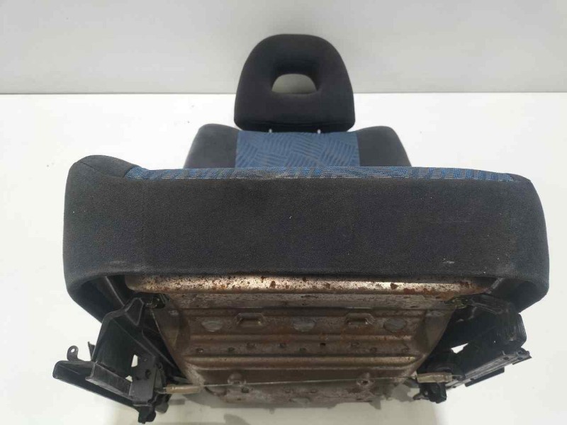 Recambio de asiento delantero derecho para mitsubishi montero sport (k90) 2.5 td gls referencia OEM IAM 4D56 79549 