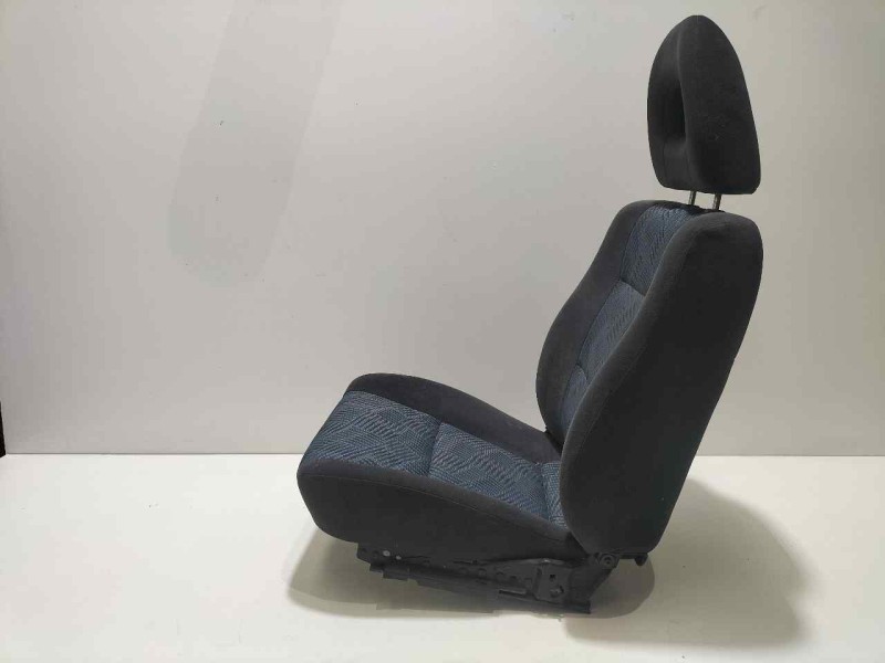 Recambio de asiento delantero derecho para mitsubishi montero sport (k90) 2.5 td gls referencia OEM IAM 4D56 79549 