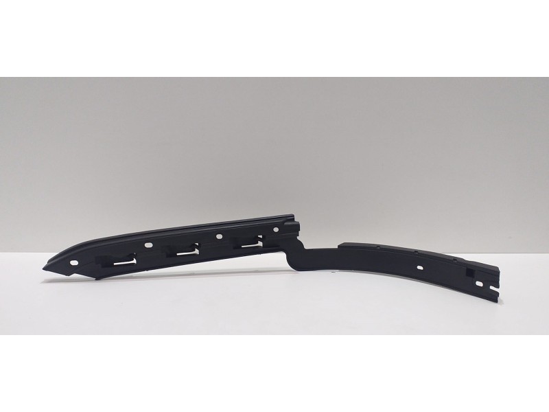 Recambio de molduras traseras para porsche cayenne (typ 9pa) 4.5 v8 cat referencia OEM IAM 7L5807394C 51329 