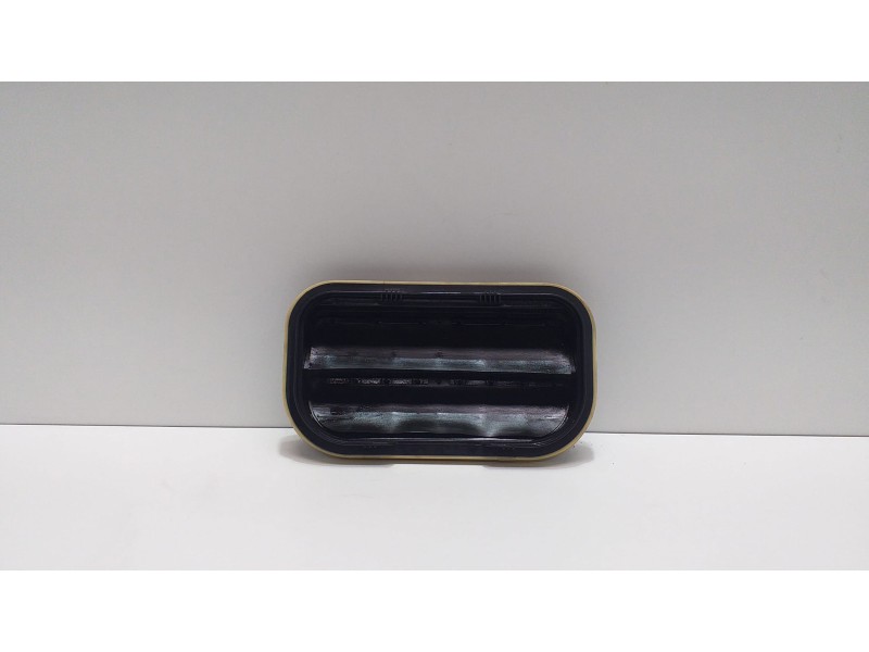 Recambio de molduras traseras para porsche cayenne (typ 9pa) 4.5 v8 cat referencia OEM IAM 7L5819181 51331 