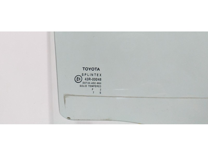 Recambio de luna trasera derecha para toyota corolla (e12) 1.6 linea terra berlina referencia OEM IAM 3ZZFE 63195 