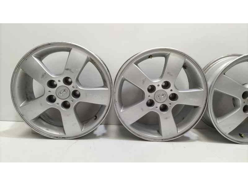 Recambio de juego llantas para hyundai tucson (jm) 2.0 crdi style referencia OEM IAM 529102E300 82936 
