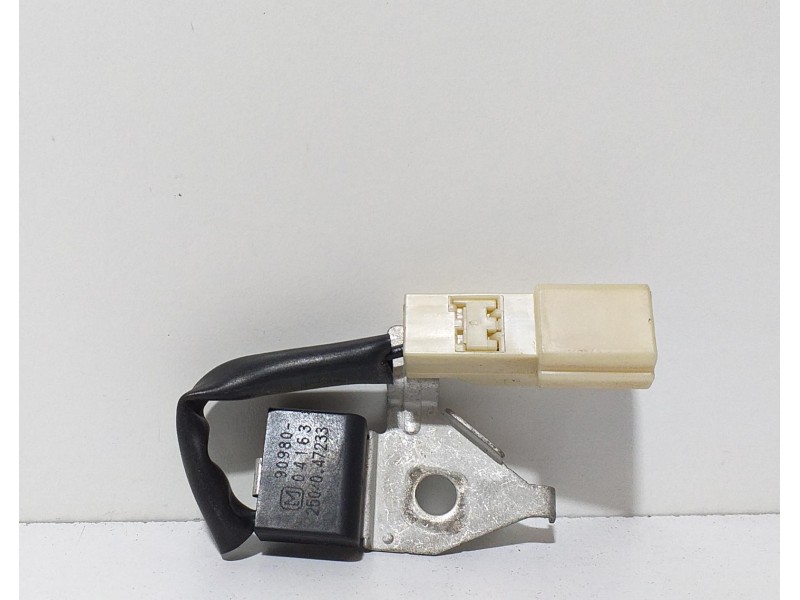 Recambio de rele para toyota corolla (e12) 1.6 linea terra berlina referencia OEM IAM 9098004163 63203 