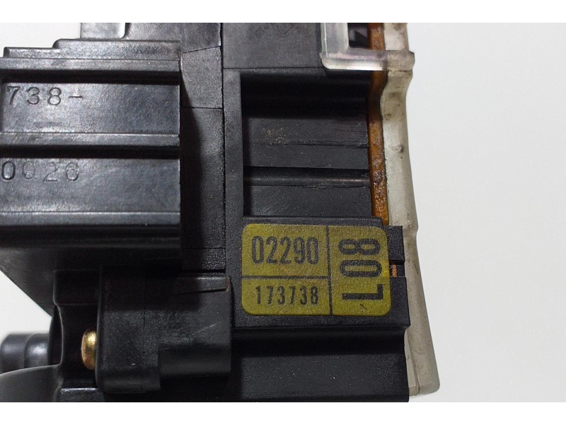 Recambio de mando limpia para toyota corolla (e12) 1.6 linea terra berlina referencia OEM IAM 173738 63211 