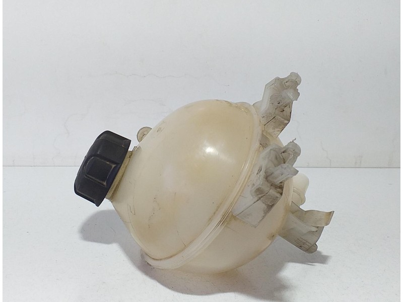 Recambio de deposito expansion para peugeot 208 access referencia OEM IAM 9800777280 71755 R