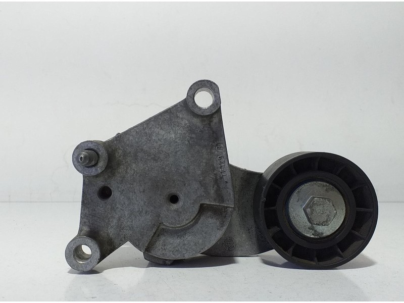 Recambio de tensor correa auxiliar para peugeot 208 access referencia OEM IAM 846143 71757 R