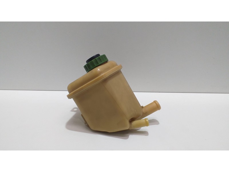 Recambio de deposito servo para porsche cayenne (typ 9pa) 4.5 v8 cat referencia OEM IAM 7L0422371C 51371 