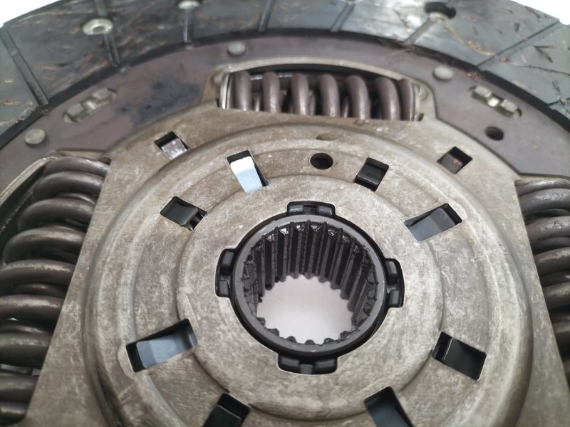 Recambio de kit embrague para ford transit caja cerrada ´06 2.4 tdci cat referencia OEM IAM JXFA 79723 R