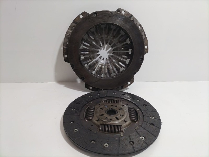 Recambio de kit embrague para ford transit caja cerrada ´06 2.4 tdci cat referencia OEM IAM JXFA 79723 R