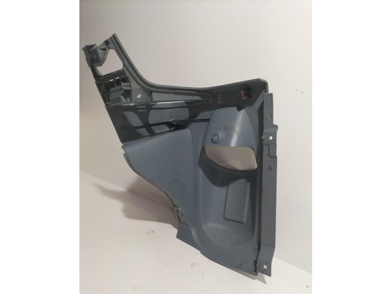 Recambio de molduras delanteras para ford transit caja cerrada ´06 2.4 tdci cat referencia OEM IAM 6C11V04395AF 79729 R