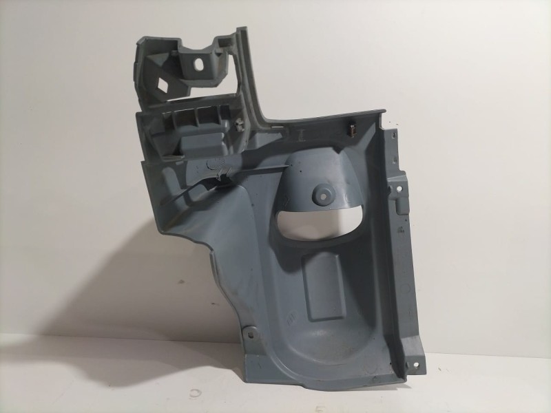 Recambio de molduras delanteras para ford transit caja cerrada ´06 2.4 tdci cat referencia OEM IAM 6C11V04395AF 79729 R