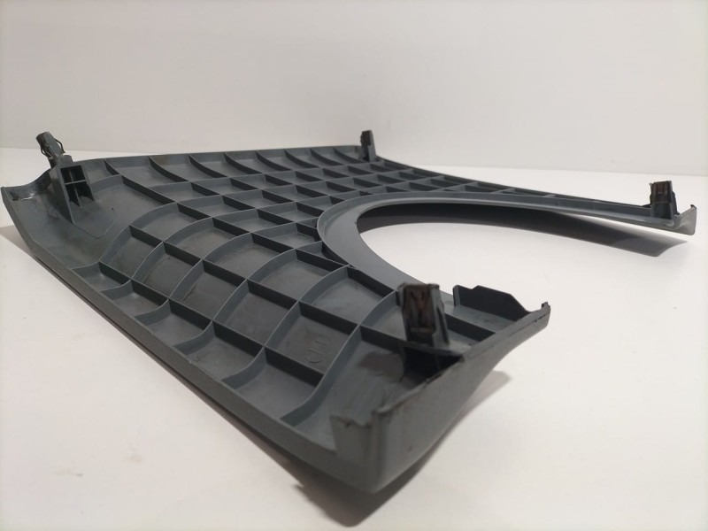 Recambio de molduras delanteras para ford transit caja cerrada ´06 2.4 tdci cat referencia OEM IAM 6C11V04325AC 79730 R