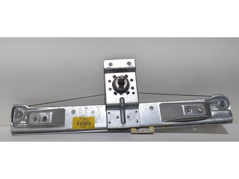 Recambio de elevalunas trasero derecho para opel corsa d expression referencia OEM IAM 13188504 63233 