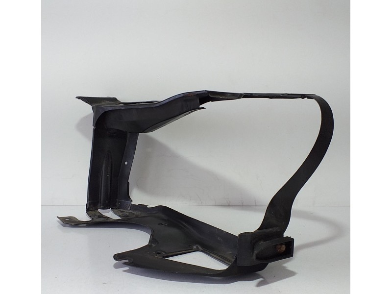 Recambio de soporte faro izquierdo para mercedes-benz clase s (w220) berlina 500 (220.075) referencia OEM IAM A2206200572 71774 