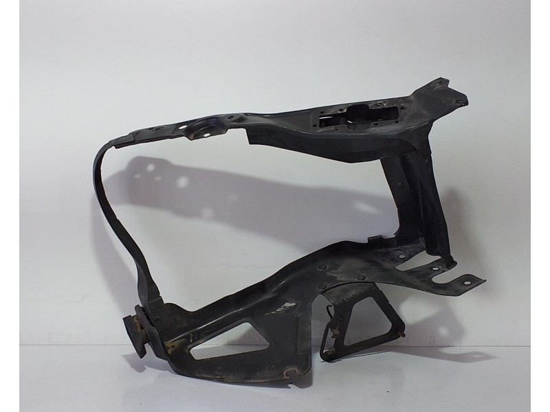 Recambio de soporte faro derecho para mercedes-benz clase s (w220) berlina 500 (220.075) referencia OEM IAM A2206200672 71775 