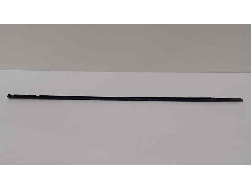 Recambio de molduras traseras para mercedes-benz clase e (w212) familiar 220 cdi blueefficiency (212.202) referencia OEM IAM A21
