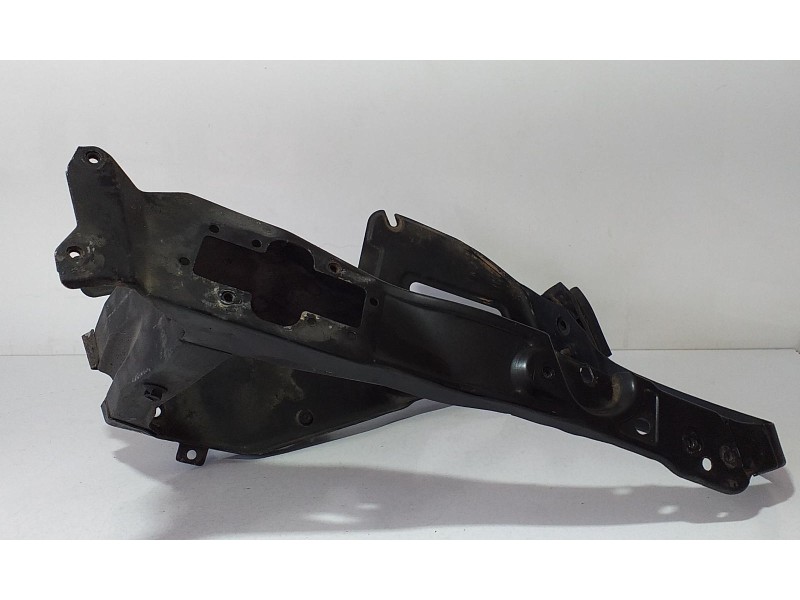 Recambio de soporte faro derecho para mercedes-benz clase s (w220) berlina 500 (220.075) referencia OEM IAM A2206200672 71775 