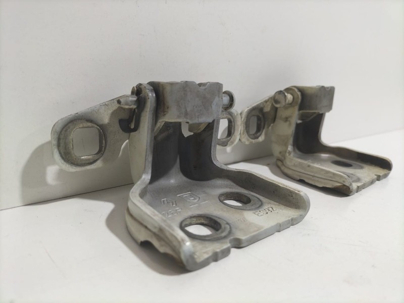 Recambio de bisagra puerta delantera izquierda para dacia dokker stepway referencia OEM IAM K9KE6 79646 